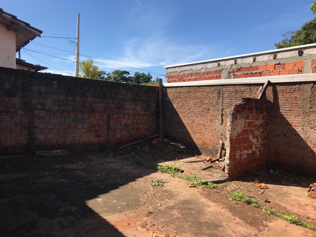 Rua James Cavalcante - casa 02 - Conj. Helio Lopes