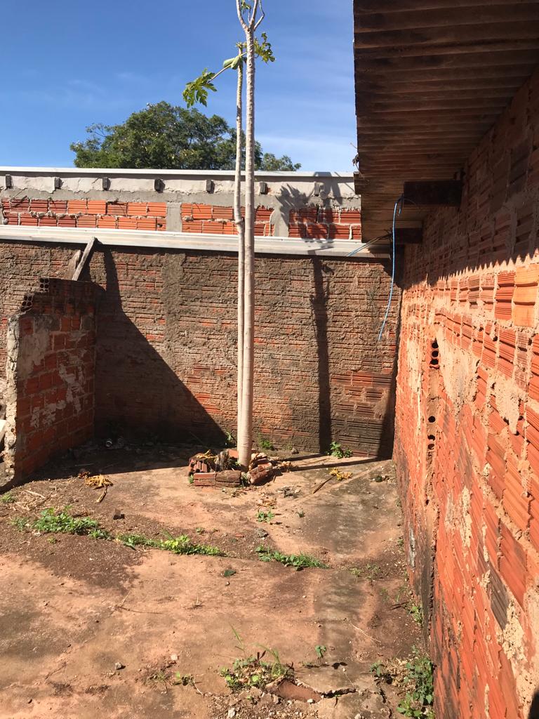 Rua James Cavalcante - casa 02 - Conj. Helio Lopes